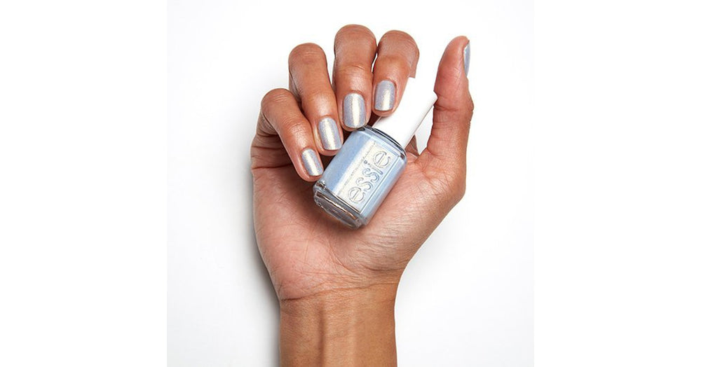 essie color - love at frost sight (13.5ml)