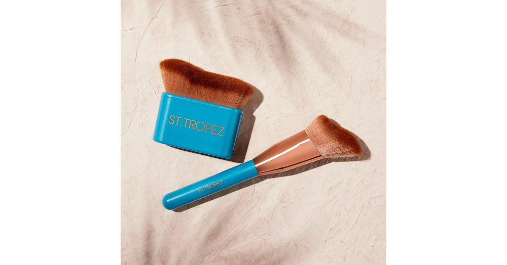 ST.TROPEZ Tantour and Applicator Brush